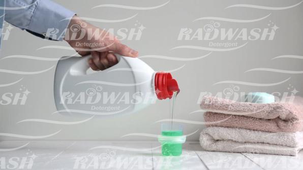 قیمت انواع مایع لباسشویی مرغوب بسته بندی شده